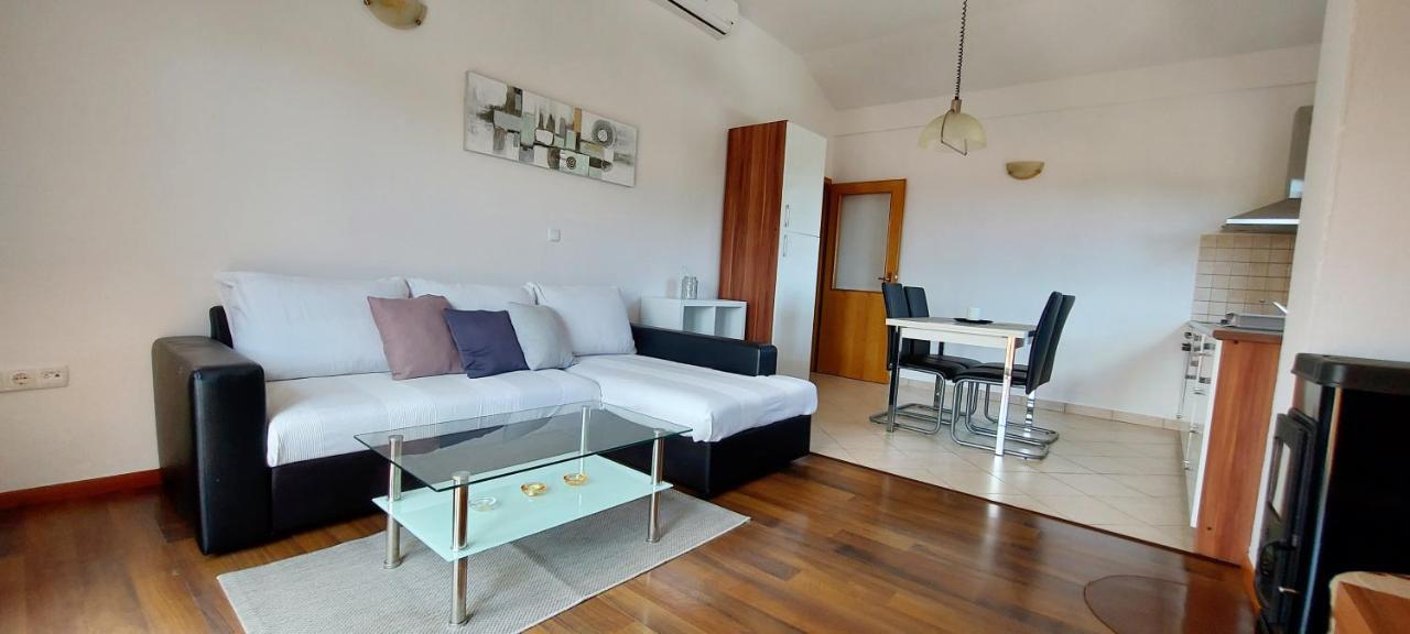 Apartments Marijana Rab Town Quarto foto