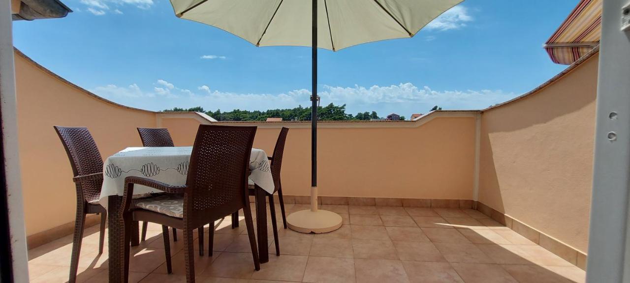 Apartments Marijana Rab Town Quarto foto